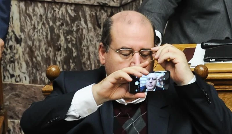 Ο Φίλης τρόμαξε με τον εθνικό ξεσηκωμό: «Τραμπούκοι όσοι συμμετέχουν στα συλλαλητήρια» – Οι αμετανόητοι ΣΥΡΙΖαίοι ανησυχούν με την γαλανόλευκη λαοθάλασσα